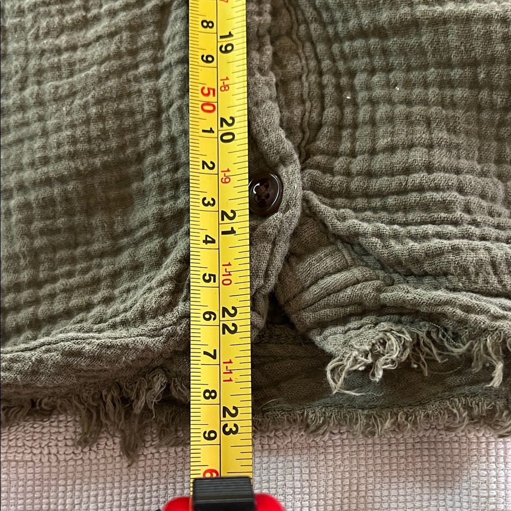 Knox Rose Olive Green Button-Front Gauze V-Neck Top - Picture 10 of 10